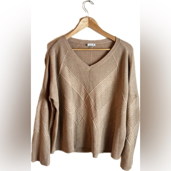 Smartwool V-Neck Knit Sweater - Picture 2 of 8